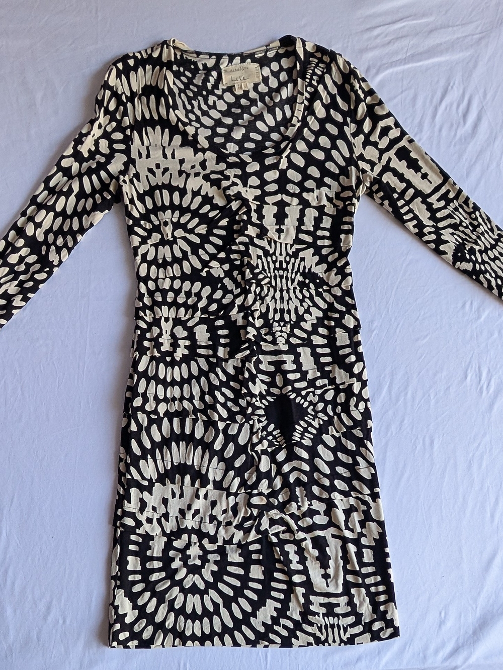Artelier Nicole Miller Black White Abstract Ruched Knit Art Sheath Dress L